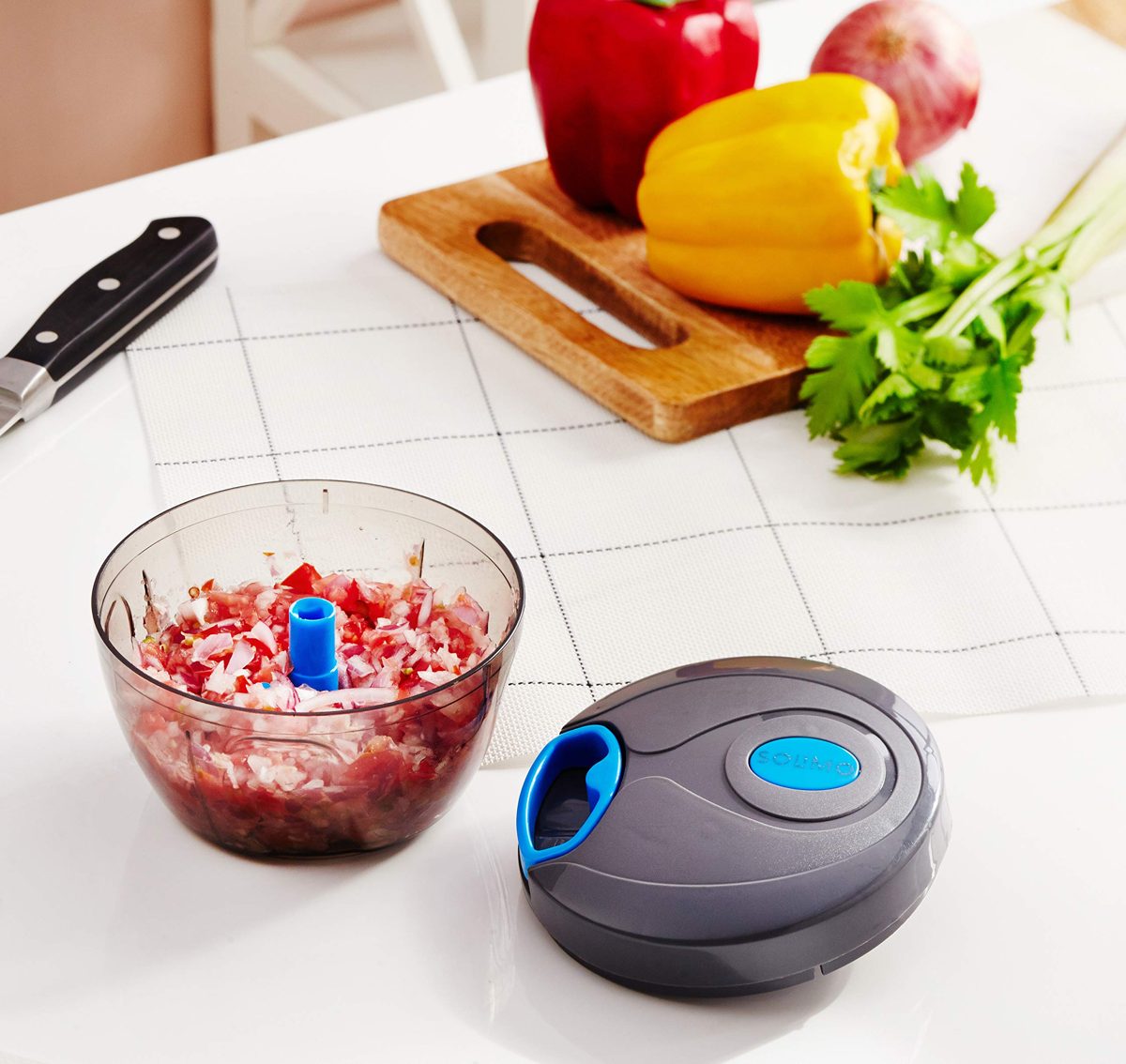 Amazon Brand - Solimo Compact Vegetable Chopper (350 ml, Grey)
