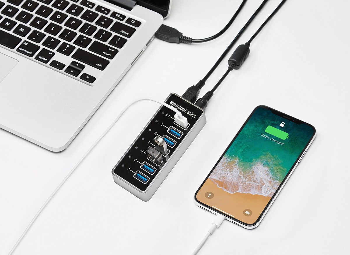 AmazonBasics USB-A 3.1 7-Port Hub with Power Adapter - 36W (12V/3A), Silver, EU