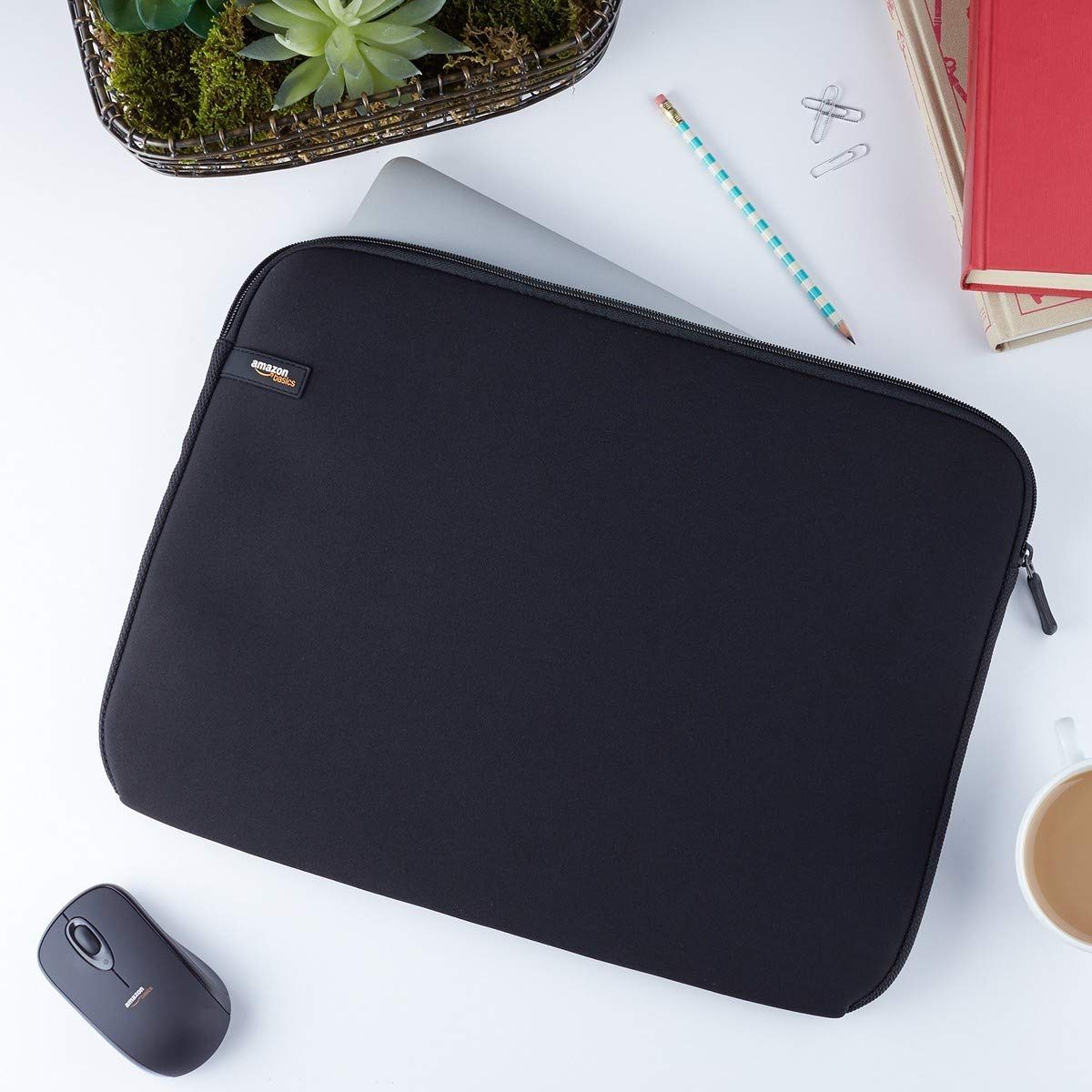 (Renewed) AmazonBasics 14-inch Laptop Sleeve (Black)