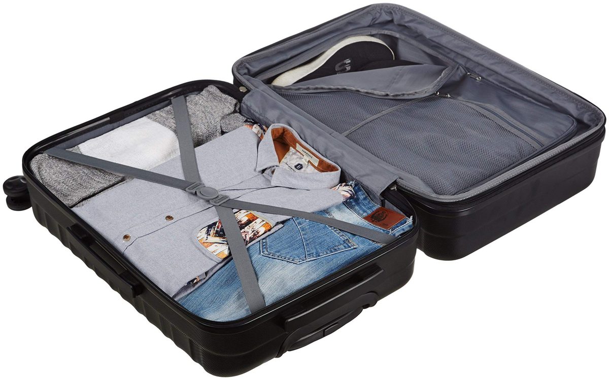 (Renewed) AmazonBasics 68 cm Black Hardsided Check-in Trolley