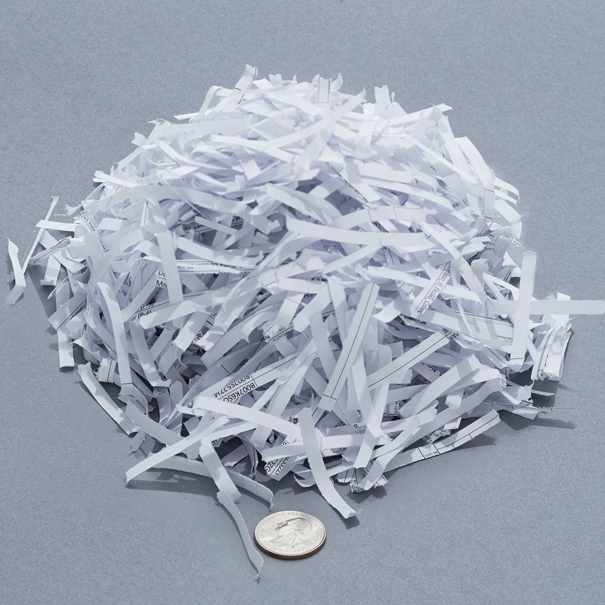 AmazonBasics 6-Sheet Cross Cut Paper and Credit Card Shredder