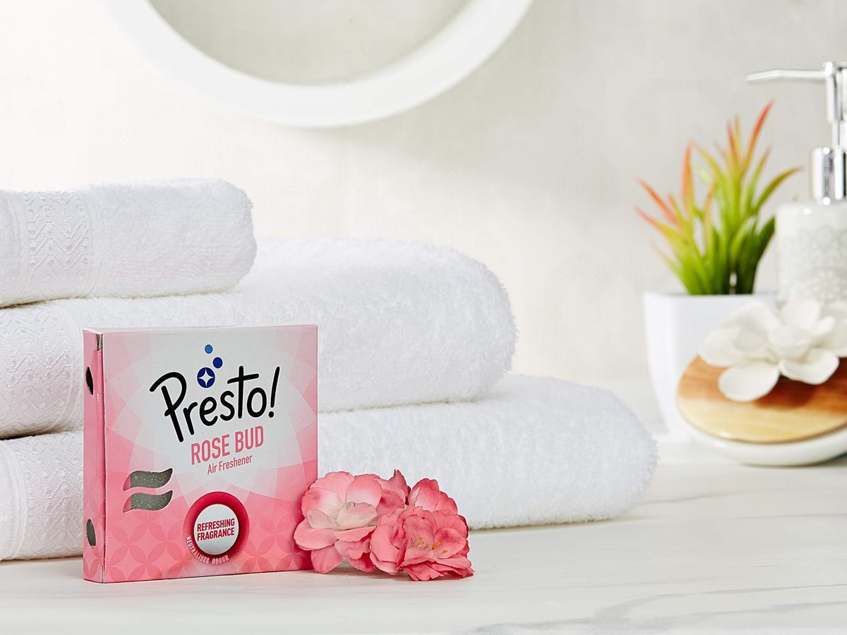 Amazon Brand - Presto! Bathroom Air Freshener Blocks - 75 g (Rose Bud, Pack of 4)