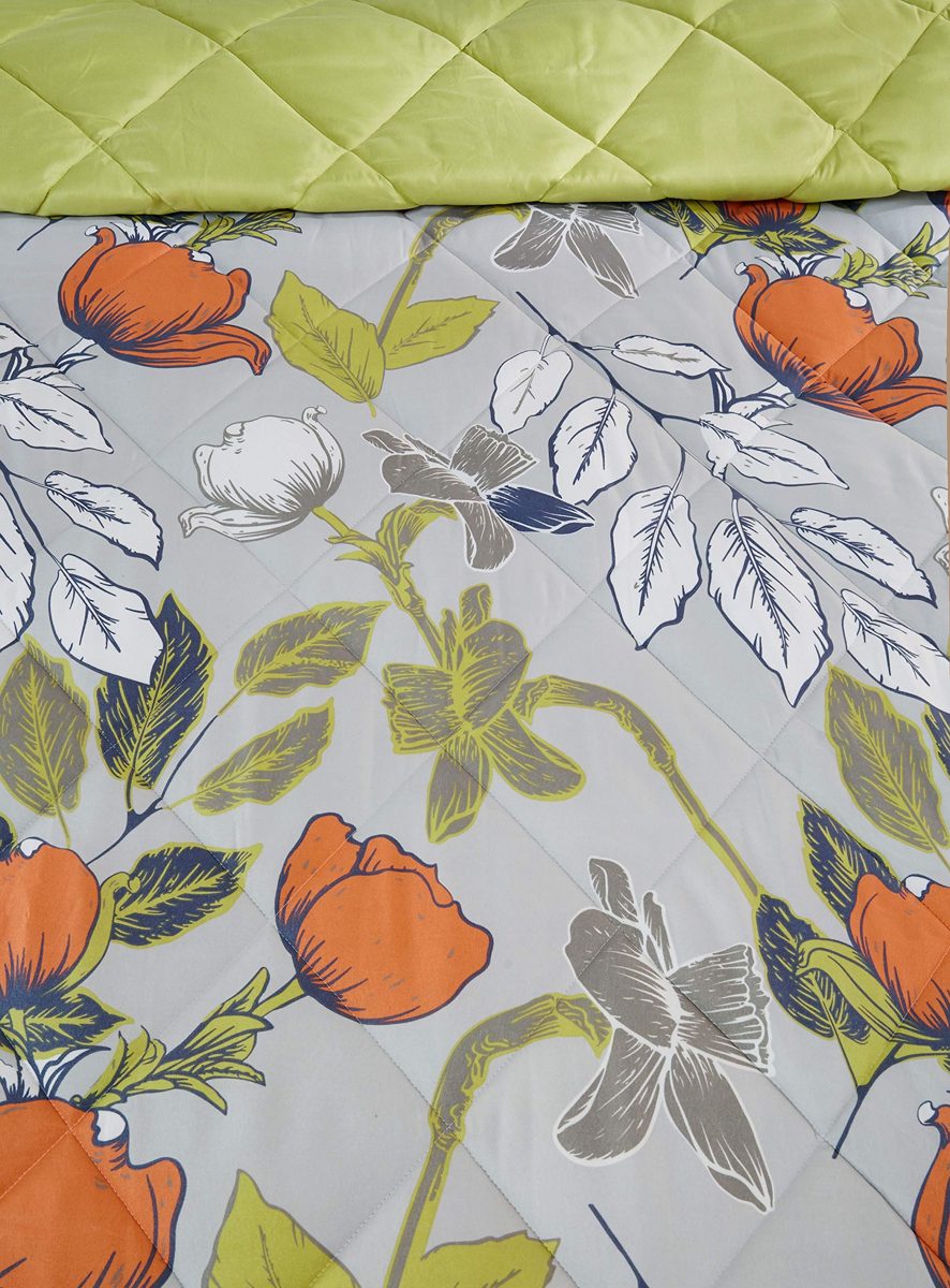 Amazon Brand - Solimo Floral Bliss Microfibre Printed Comforter, Double, 200 GSM, Grey