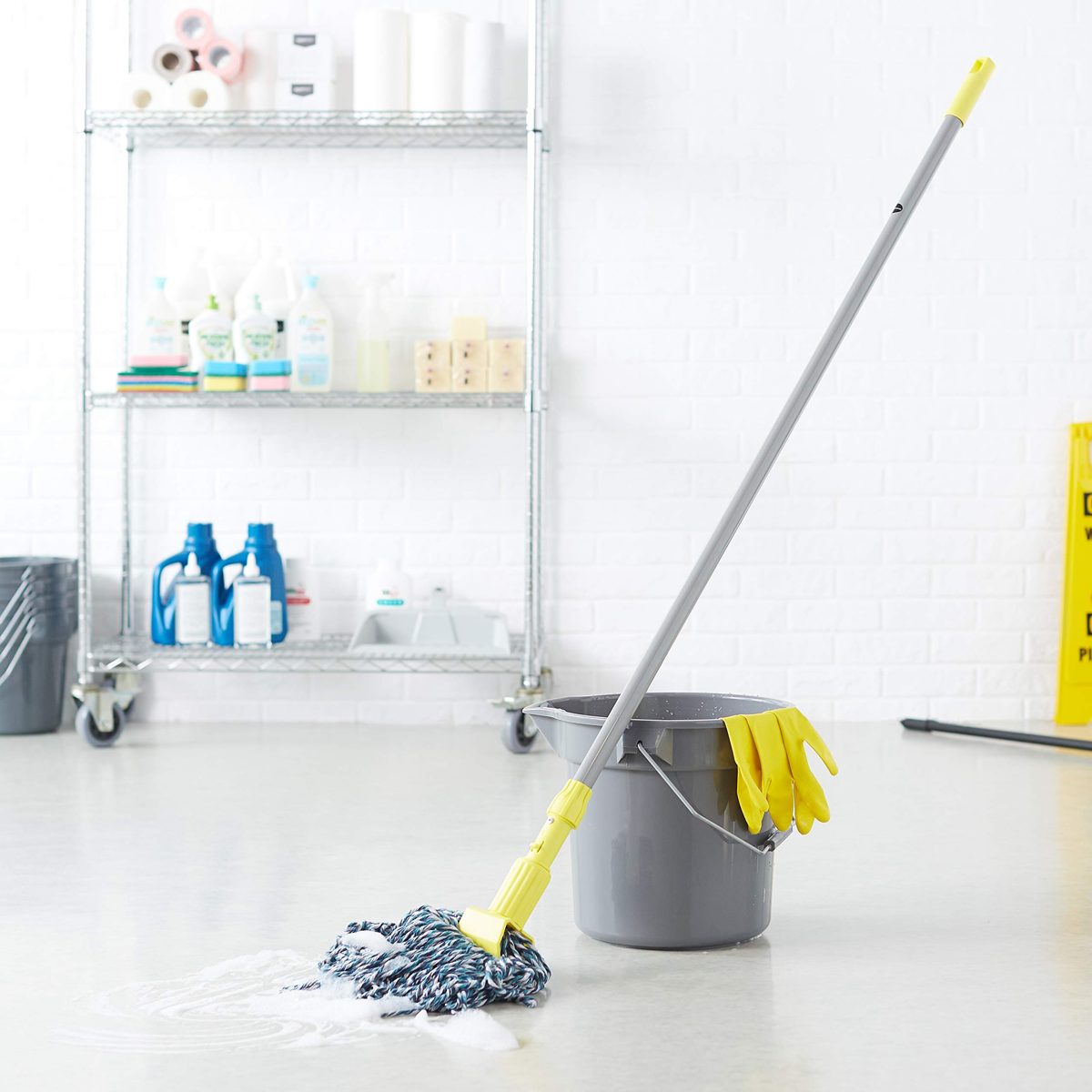 AmazonCommercial 54-inch Mop Handle