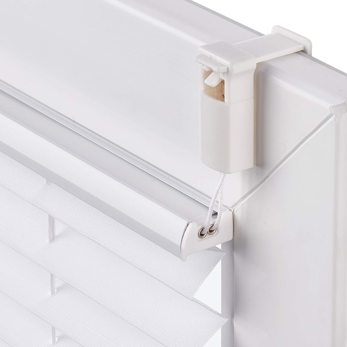 AmazonBasics Polyester Solid Fabric Pleating Rollo Blind with Clipping System 70 x 130 cm, White