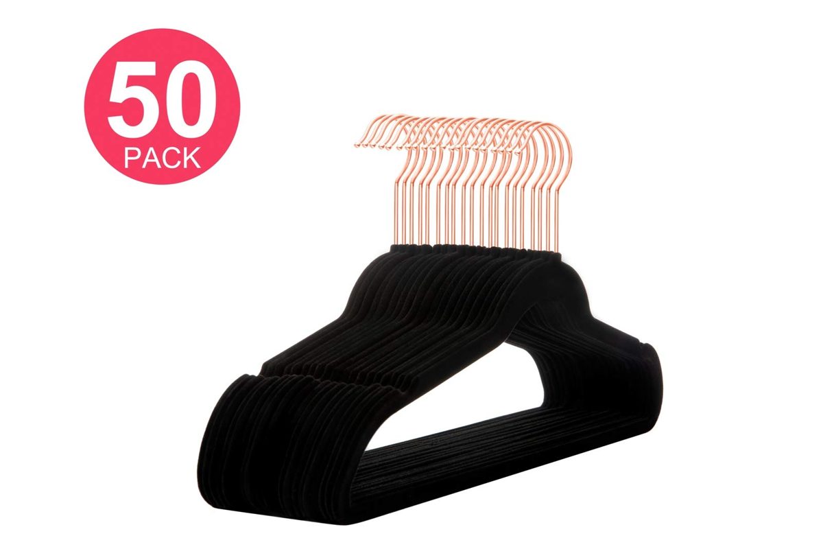 AmazonBasics Velvet Covered Suit, Costume Hanger