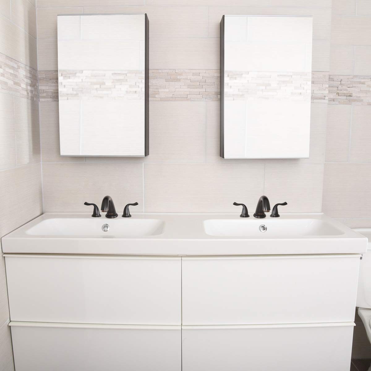 AmazonBasics Traditional 3 Piece Bathroom Faucet Set, Oil-Rubbed Bronze