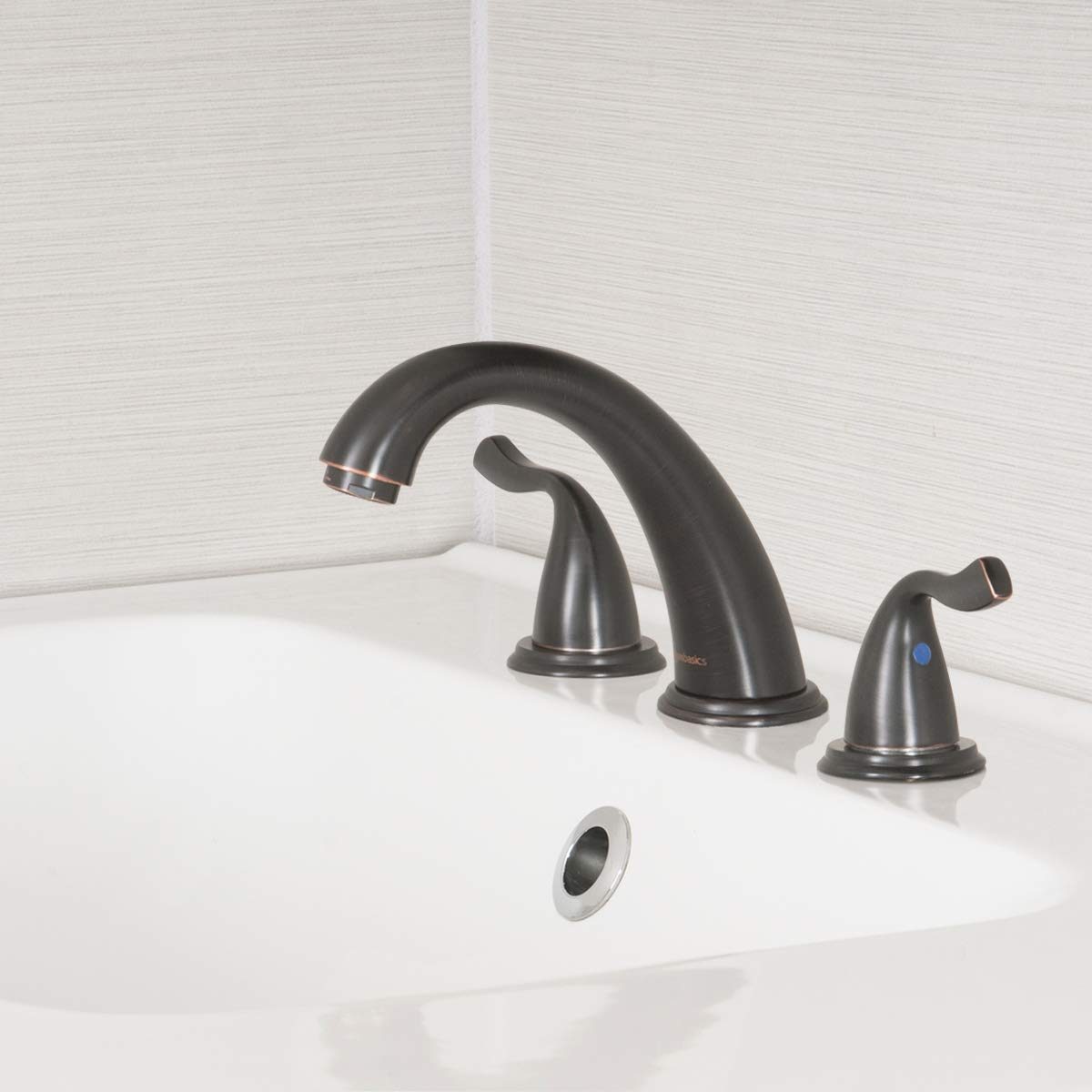 AmazonBasics Traditional 3 Piece Bathroom Faucet Set, Oil-Rubbed Bronze