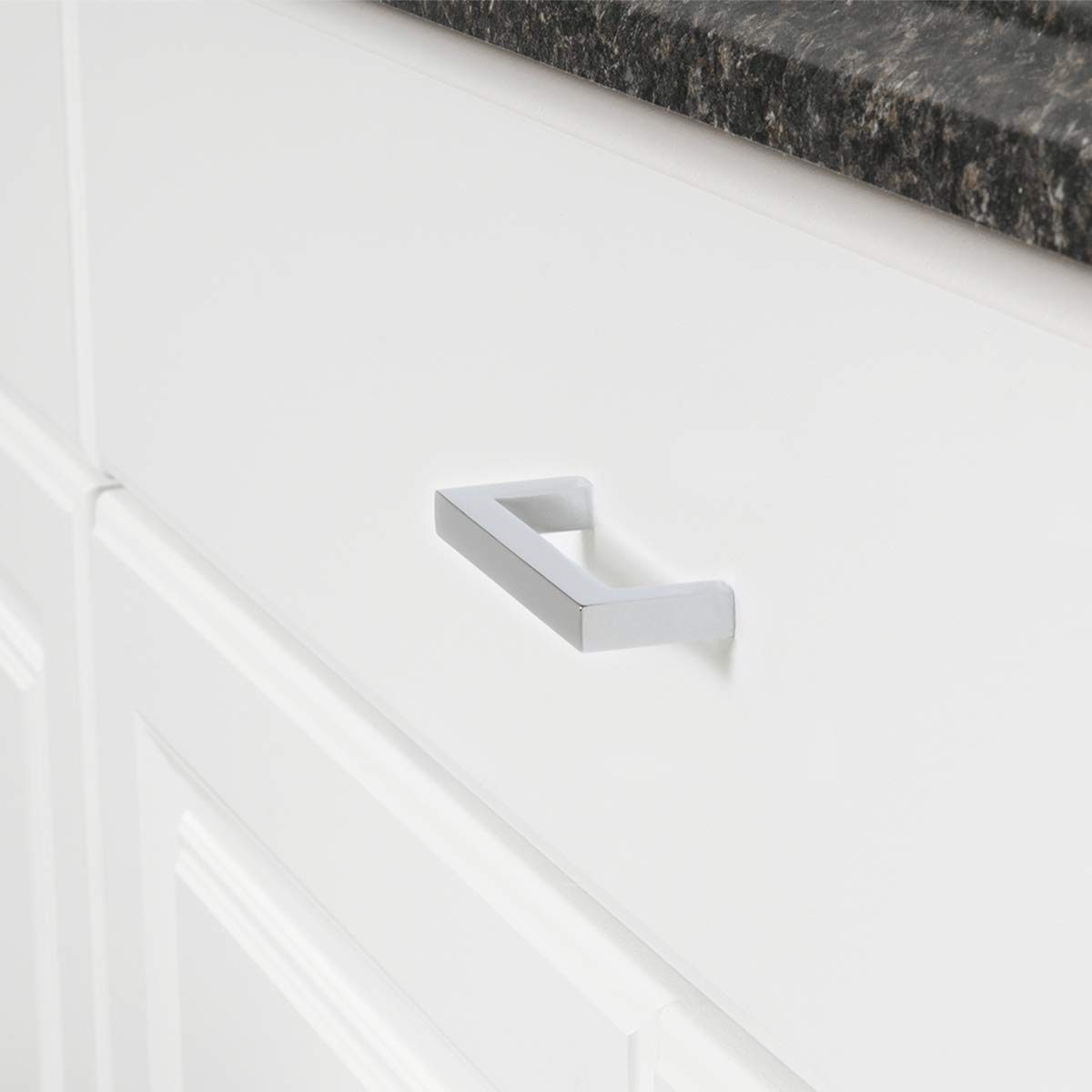 AmazonBasics Modern Square Cabinet Drawer Pull Handle