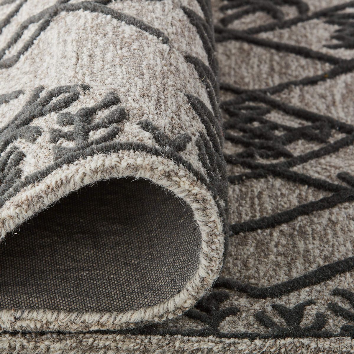 Amazon Brand – Rivet Contemporary Wool Area Rug, 4 x 6 Foot, Grey and Charcoal
