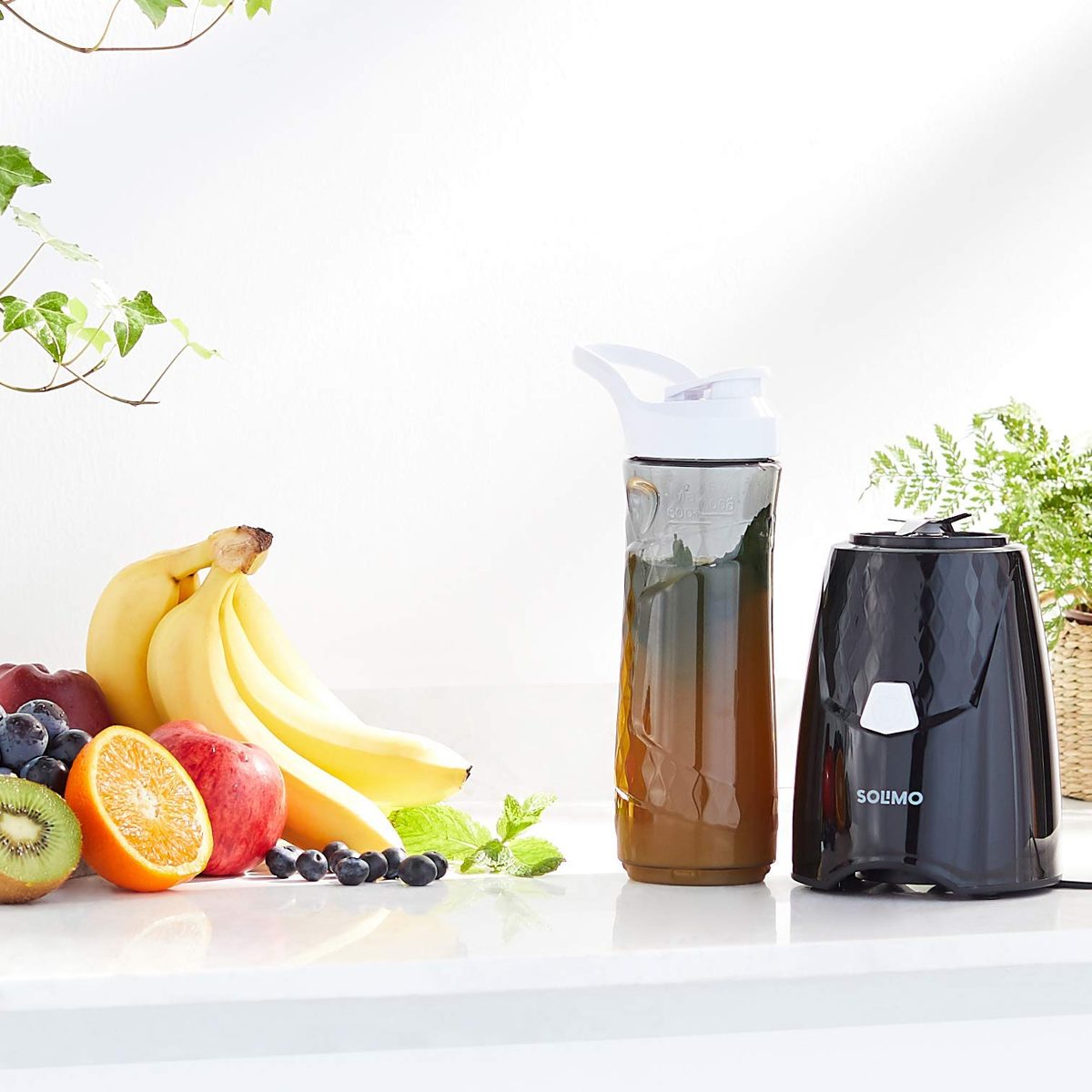 Amazon Brand - Solimo Personal Blender (450 W) with two 600 ml portable jars