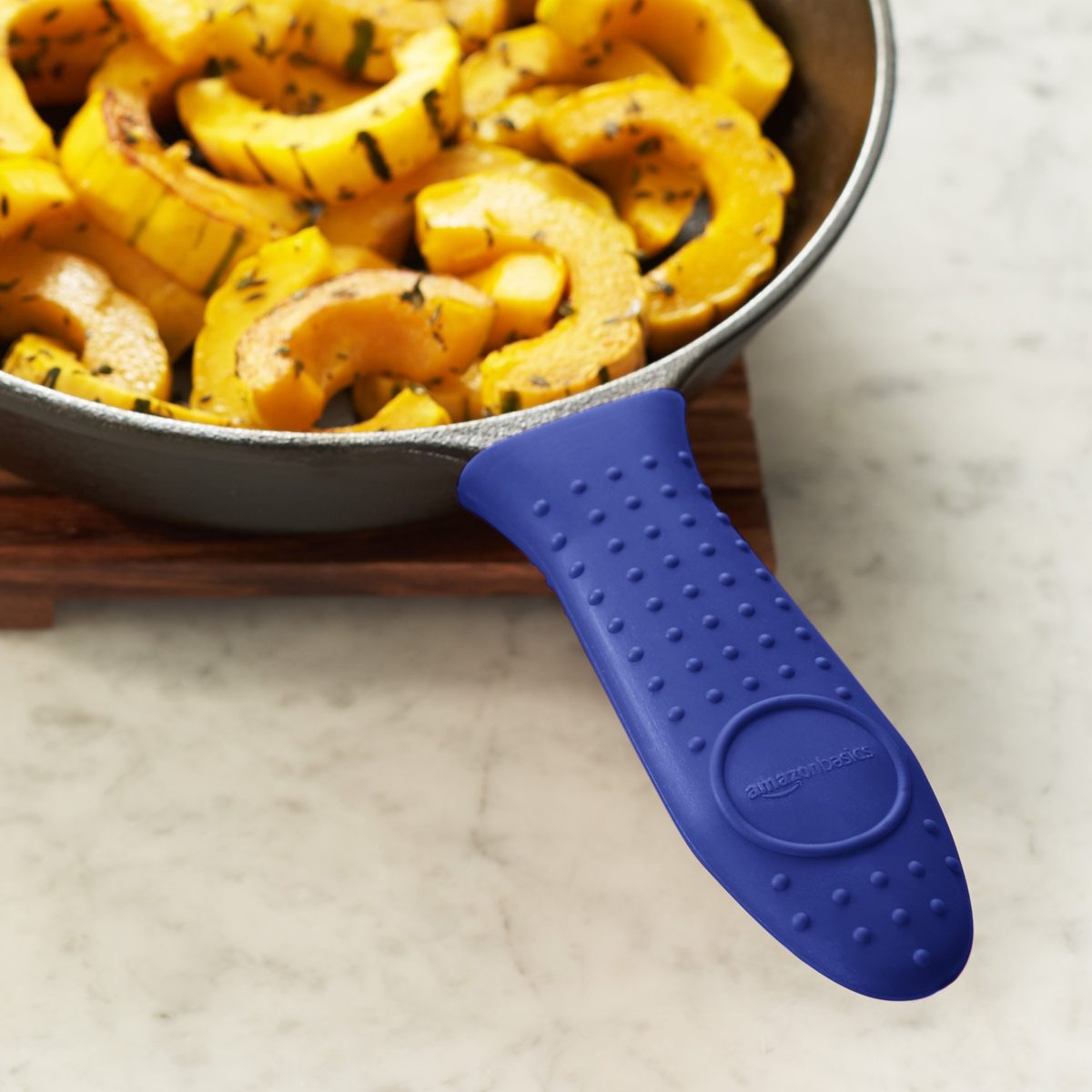 AmazonBasics Silicone Hot Skillet Handle Cover Holder, Blue