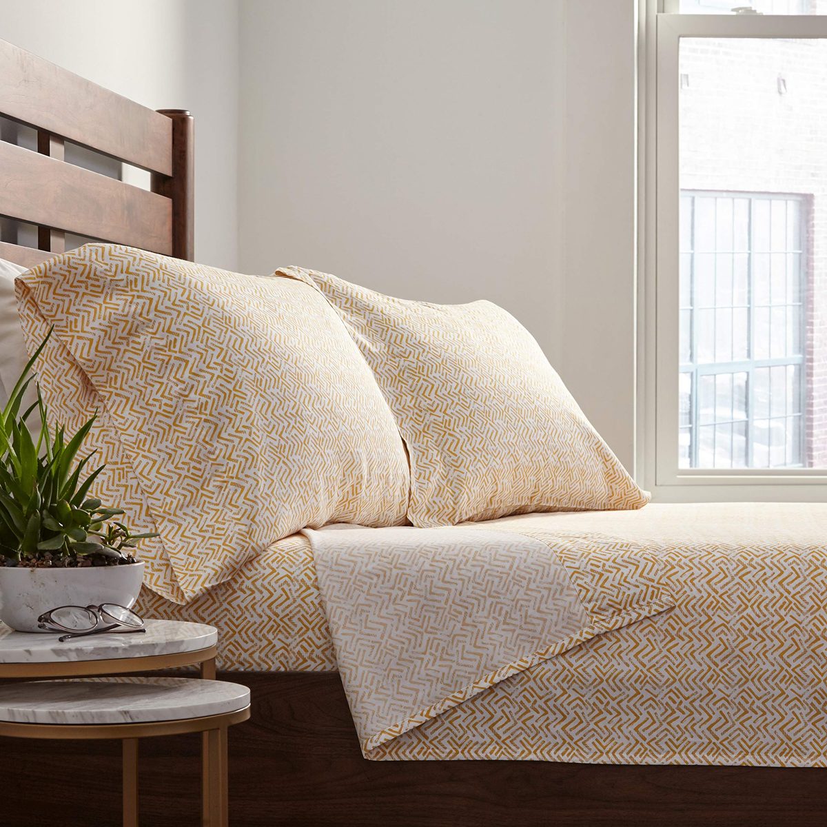 Rivet Boomerang Sateen Cotton Pillowcase Set
