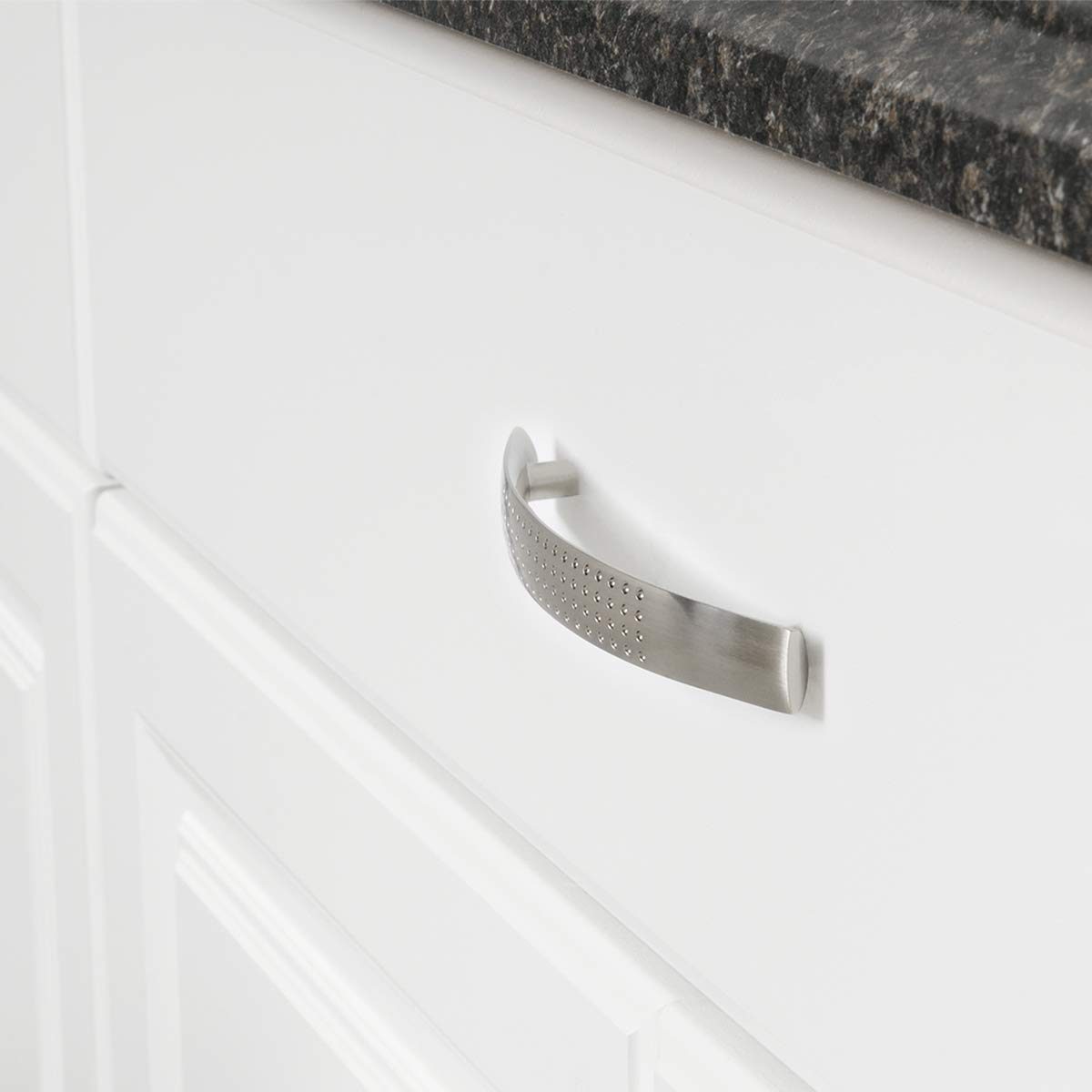 AmazonBasics Dimpled Bow Pull, 157mm Length (128mm Hole Center), Polished Chrome, 10-Pack