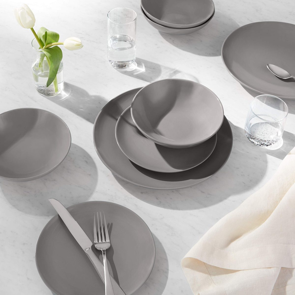 AmazonBasics 18-Piece Stoneware Dinnerware Set - Smokey Grey, Service for 6