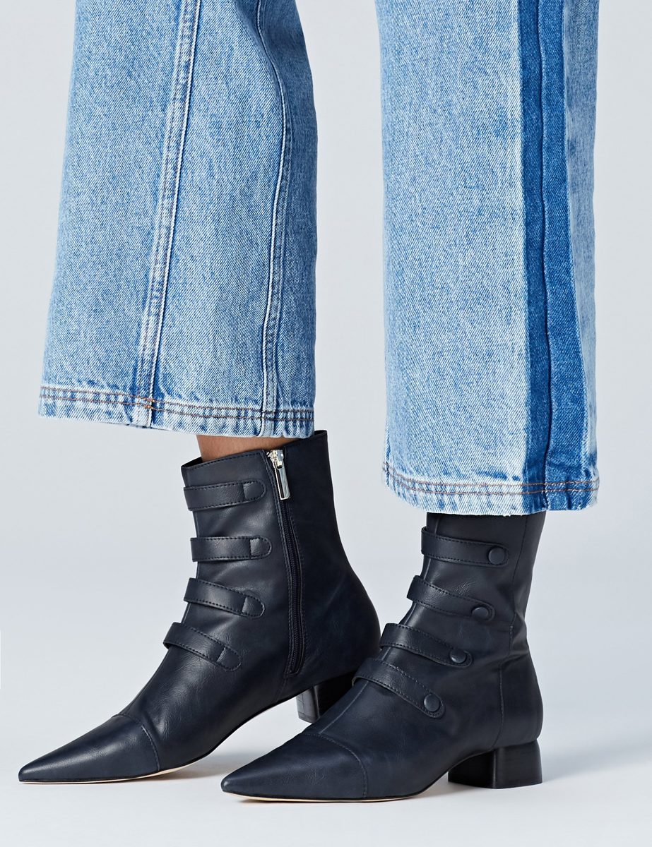 Amazon Brand - find. Women’s Boots Ankle Block Heel Pointed toe Blue US 9.5