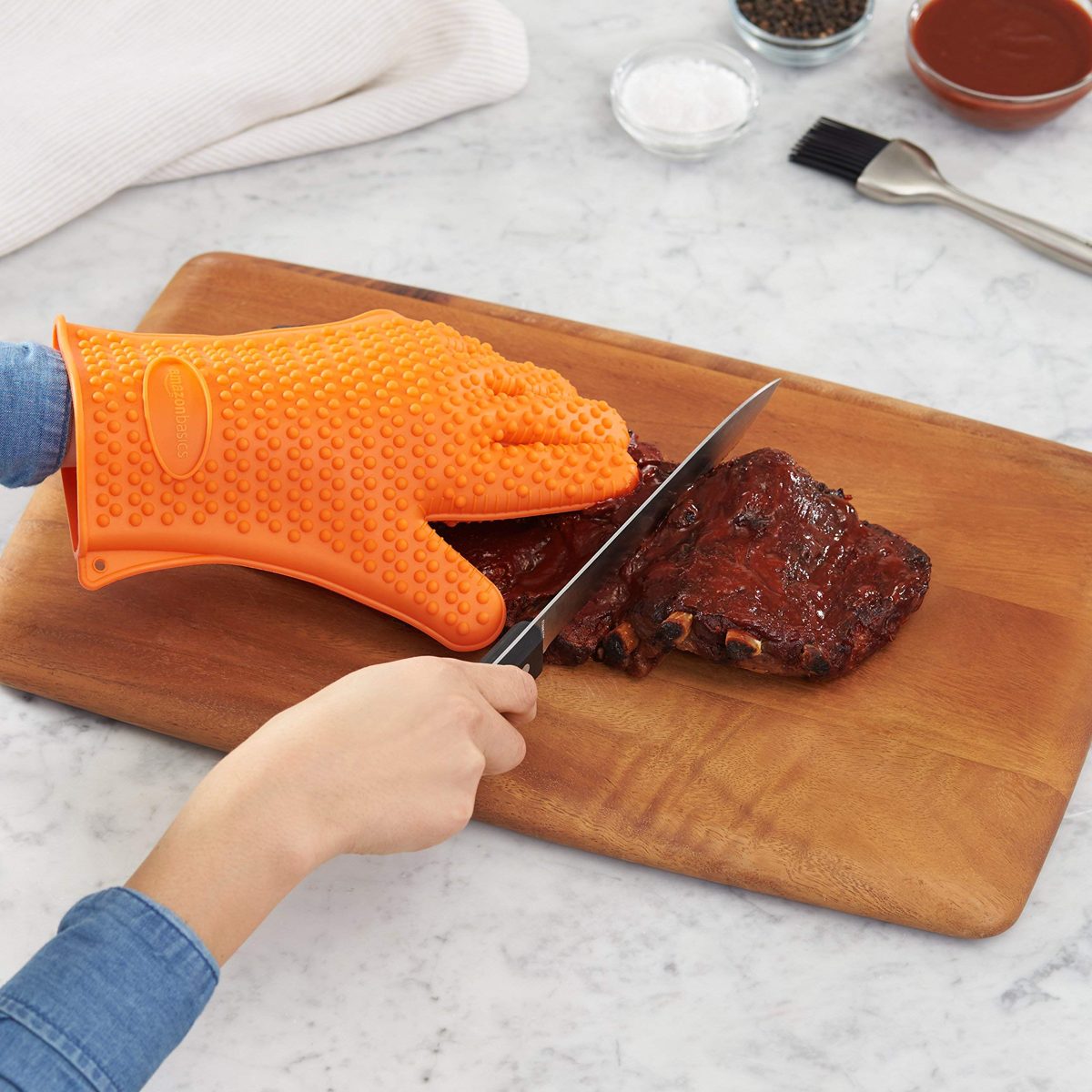 AmazonBasics Silicone BBQ Gloves, One Pair (Renewed)