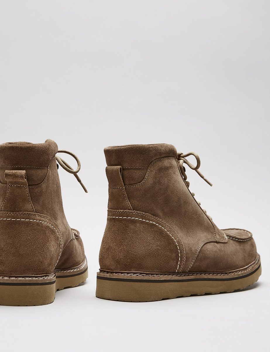 find. Amazon Brand Men’s Boots Desert Wedge Heel Leather Beige (Dark Taupe) US 7