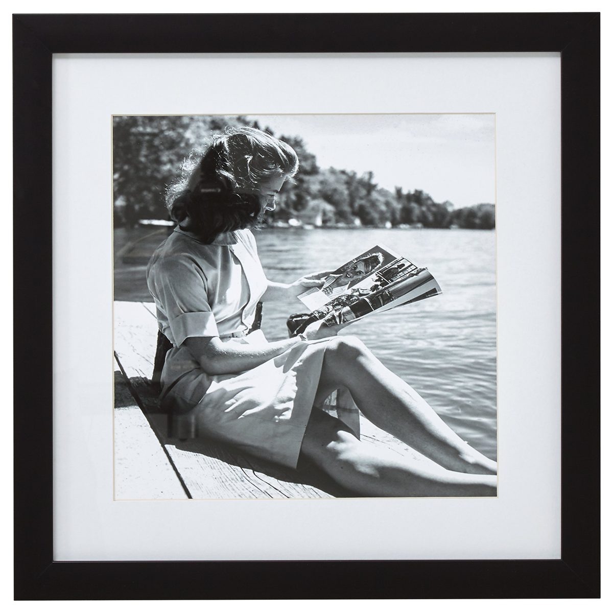 Amazon Brand – Stone & Beam Black and White Reading by the Water Photo Wall Art Decor - 18" x 18" Picture Frame, Black