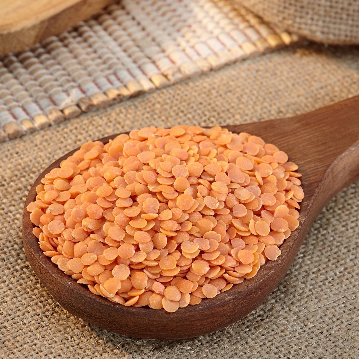 Amazon Brand - Vedaka Popular Red Masoor Dal Split, 1kg