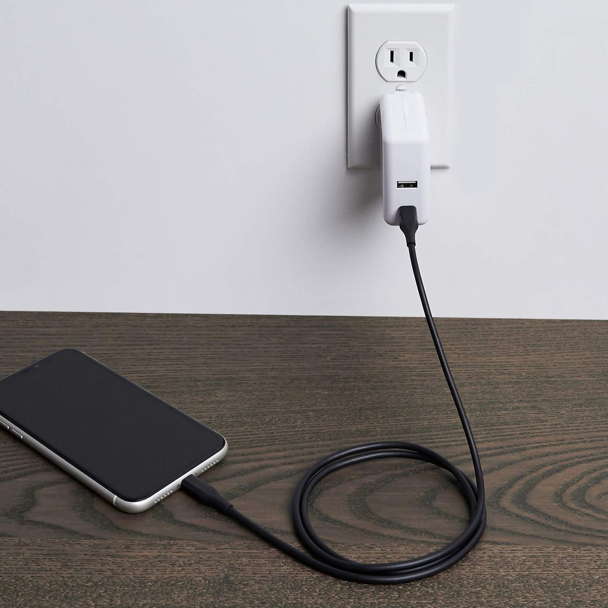 AmazonBasics Advanced USB-C to Lightning Cable, MFi Certified iPhone Charger - Black, 91.2 cm